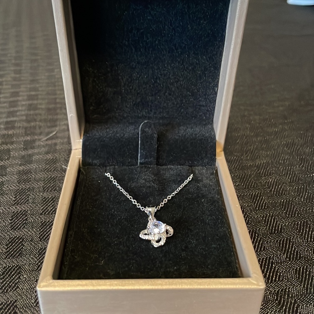 18” sterling silver necklace with Pendent New - Picture 9 of 16